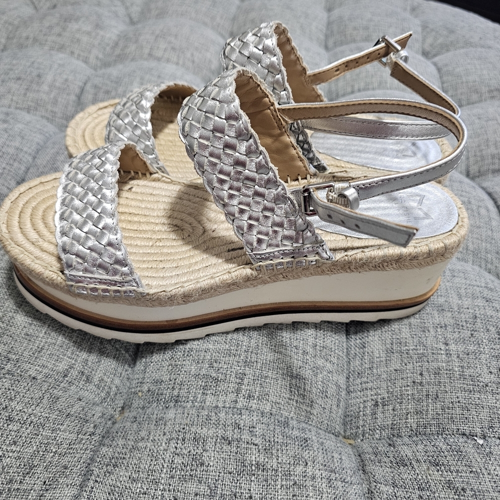 Marc Fisher Silver Braided Women's Sandals Platform Size 8m - Picture 3 of 6